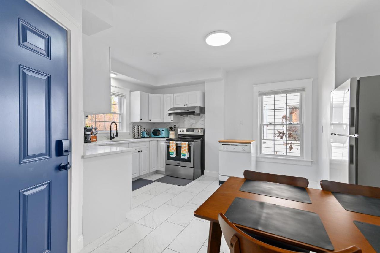 Апартаменты Casa Soleada In East Rock Near Dt And Yale Som With Free Parking And King Bed Нью-Хейвен Экстерьер фото